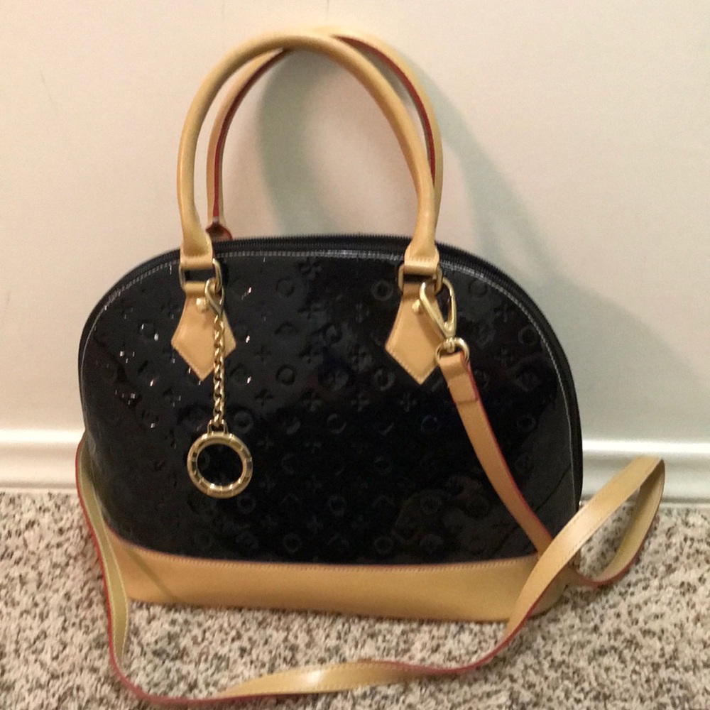NWOT Invece Italian made black patent satchel